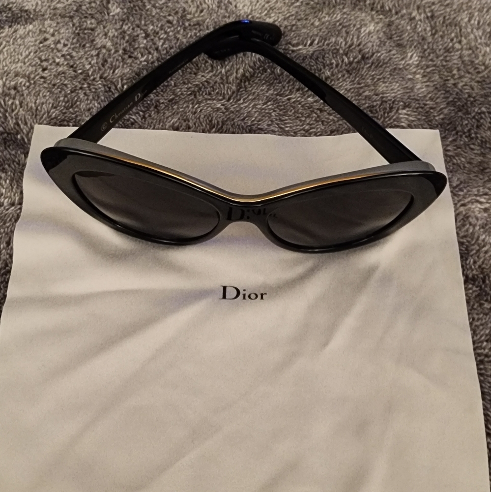 AUTHENTIC VINTAGE Dior Sunglasses - Picture 9 of 12